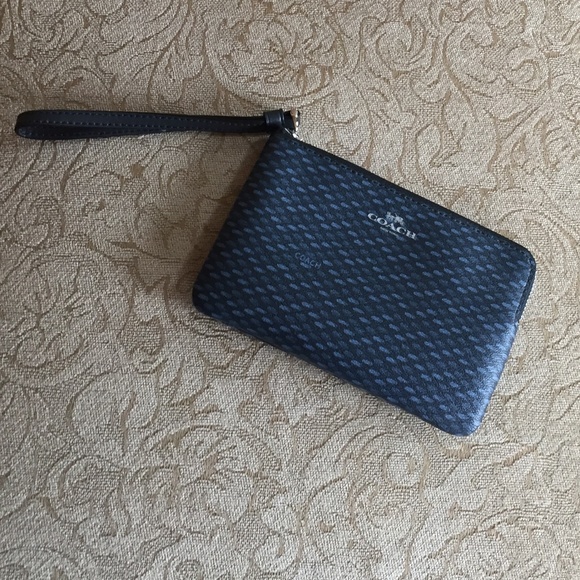 Coach Wristlet Blue Black